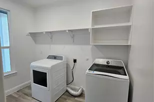 2311 Benbrook Dr, Fort Worth, TX 76110 - Photo 5