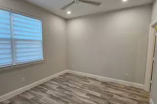 2311 Benbrook Dr, Fort Worth, TX 76110 - Photo 9