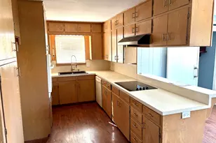 1417 Oak Hills Dr, Graham, TX 76450 - Photo 5