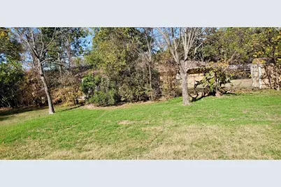 1417 Oak Hills Drive, Graham, TX 76450 - Photo 9