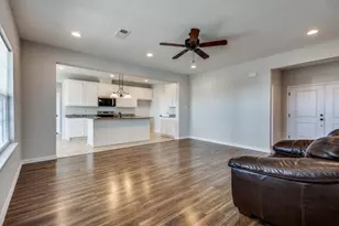 1009 Overland Trail, McKinney, TX 75071 - Photo 7