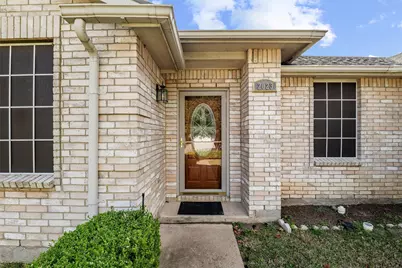2023 Cap Rock Lane, Grand Prairie, TX 75052 - Photo 5