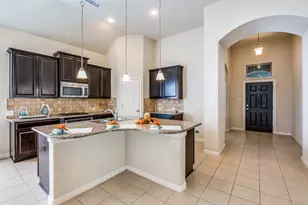 909 Green Coral Dr, Little Elm, TX 75068 - Photo 3