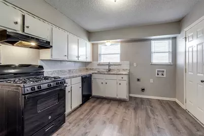 739 Royal Crest Drive, Mesquite, TX 75149 - Photo 7