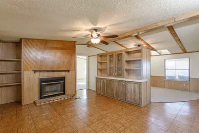 907 Neptune Drive, Granbury, TX 76049 - Photo 11