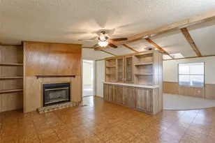 907 Neptune Dr, Granbury, TX 76049 - Photo 11
