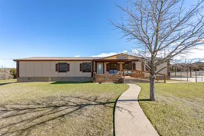 907 Neptune Drive, Granbury, TX 76049 - Photo 3