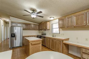 907 Neptune Dr, Granbury, TX 76049 - Photo 15