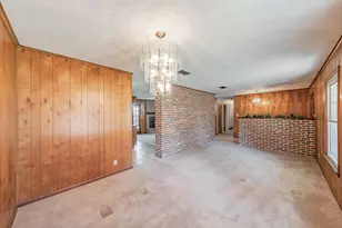 412 Oakview Dr, Springtown, TX 76082 - Photo 7