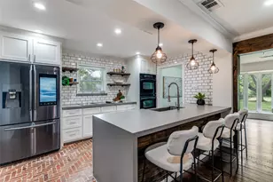 10008 Tim Tam Cir, Dallas, TX 75229 - Photo 11