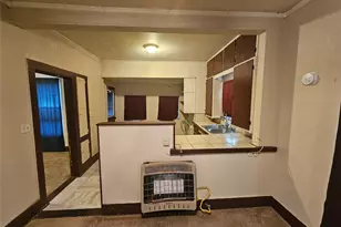 2104 Avenue E, Brownwood, TX 76801 - Photo 5