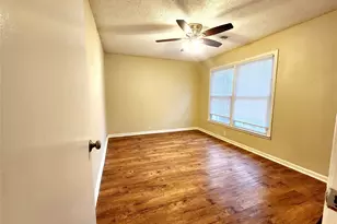 739 S Andrews Ave, Sherman, TX 75090 - Photo 9