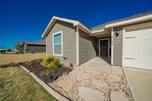 13608 Beaverhead St, Ponder, TX 76259 - Photo 3