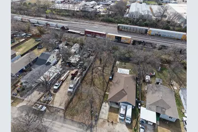 1906 Muncie Avenue, Dallas, TX 75212 - Photo 1