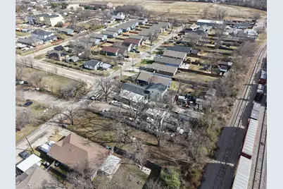 1906 Muncie Avenue, Dallas, TX 75212 - Photo 9