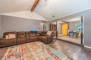 104 Sherry Lynn Dr, China Spring, TX 76633 - Photo 17