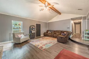 104 Sherry Lynn Dr, China Spring, TX 76633 - Photo 9