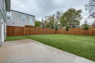 1018 Grandview Ave, Dallas, TX 75223 - Photo 35