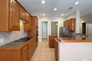 532 Silver Maple Dr, Irving, TX 75063 - Photo 19