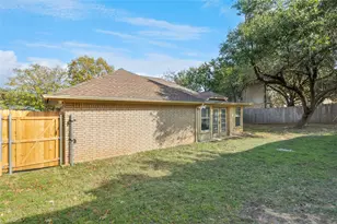 6402 Rockland Dr, Arlington, TX 76016 - Photo 39