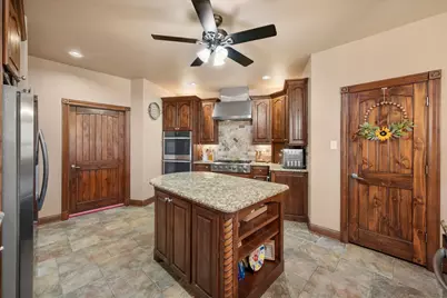 895 Bardin Road, Grand Prairie, TX 75052 - Photo 31