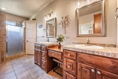 895 Bardin Road, Grand Prairie, TX 75052 - Photo 5