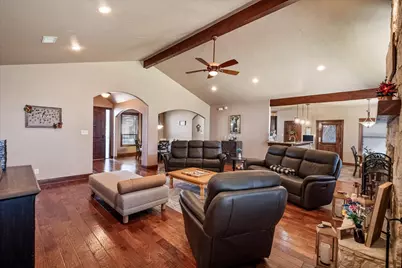 895 Bardin Road, Grand Prairie, TX 75052 - Photo 11