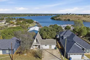 2707 Austin Dr, Granbury, TX 76048 - Photo 3