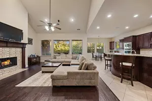 12230 Jackson Creek Dr, Dallas, TX 75243 - Photo 11