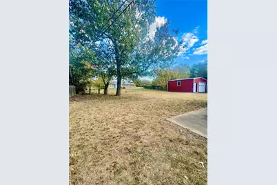 925 42nd Street SW, Paris, TX 75460 - Photo 7