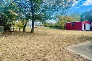 925 42nd St SW, Paris, TX 75460 - Photo 7