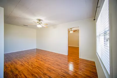 529 Stewart, Jacksboro, TX 76458 - Photo 7