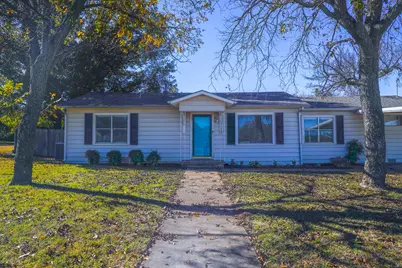 529 Stewart, Jacksboro, TX 76458 - Photo 1