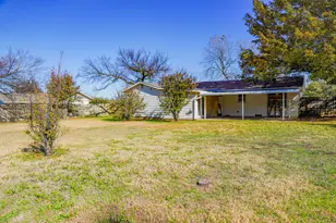 529 Stewart, Jacksboro, TX 76458 - Photo 25