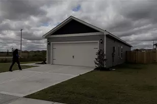 8205 White Wolf Trl, Ponder, TX 76259 - Photo 17