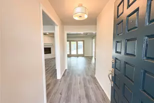 1912 E Branch Hollow Dr, Carrollton, TX 75007 - Photo 5