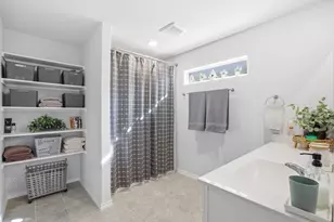 521 Bronze Cir E, Springtown, TX 76082 - Photo 13