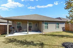 521 Bronze Cir E, Springtown, TX 76082 - Photo 21