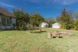 215 Paris St, Ladonia, TX 75449 - Photo 11