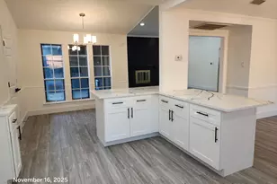 1109 E Berkeley Dr, Richardson, TX 75081 - Photo 11