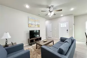 3501 E Renfro St, Burleson, TX 76028 - Photo 13