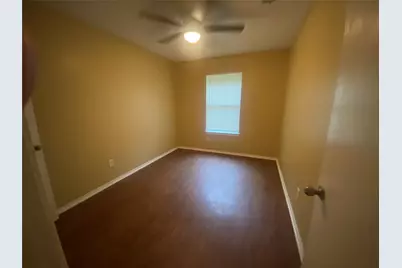 2300 Coleman Avenue, Fort Worth, TX 76105 - Photo 9