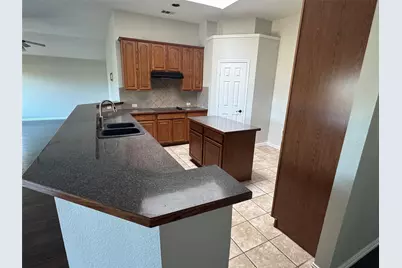 920 Chestnut Avenue, Burleson, TX 76028 - Photo 13