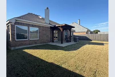 920 Chestnut Avenue, Burleson, TX 76028 - Photo 3