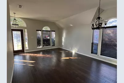 920 Chestnut Avenue, Burleson, TX 76028 - Photo 5