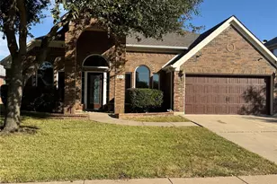 920 Chestnut Ave, Burleson, TX 76028 - Photo 1