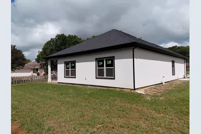 834 Park, Mexia, TX 76667 - Photo 3