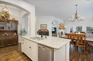 1704 Southridge Dr, Van Alstyne, TX 75495 - Photo 9