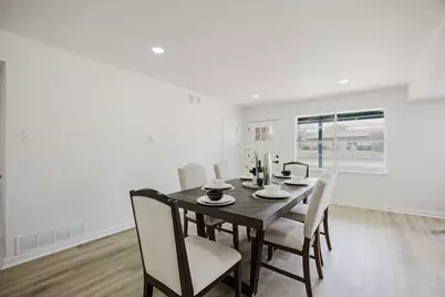 2112 Pontiac Drive, Carrollton, TX 75006 - Photo 7