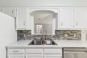 5719 Overridge Ct, Arlington, TX 76017 - Photo 15